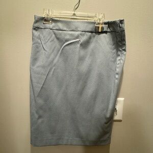Light blue grey pencil skirt with slit 
Size 6
Never worn, tags on